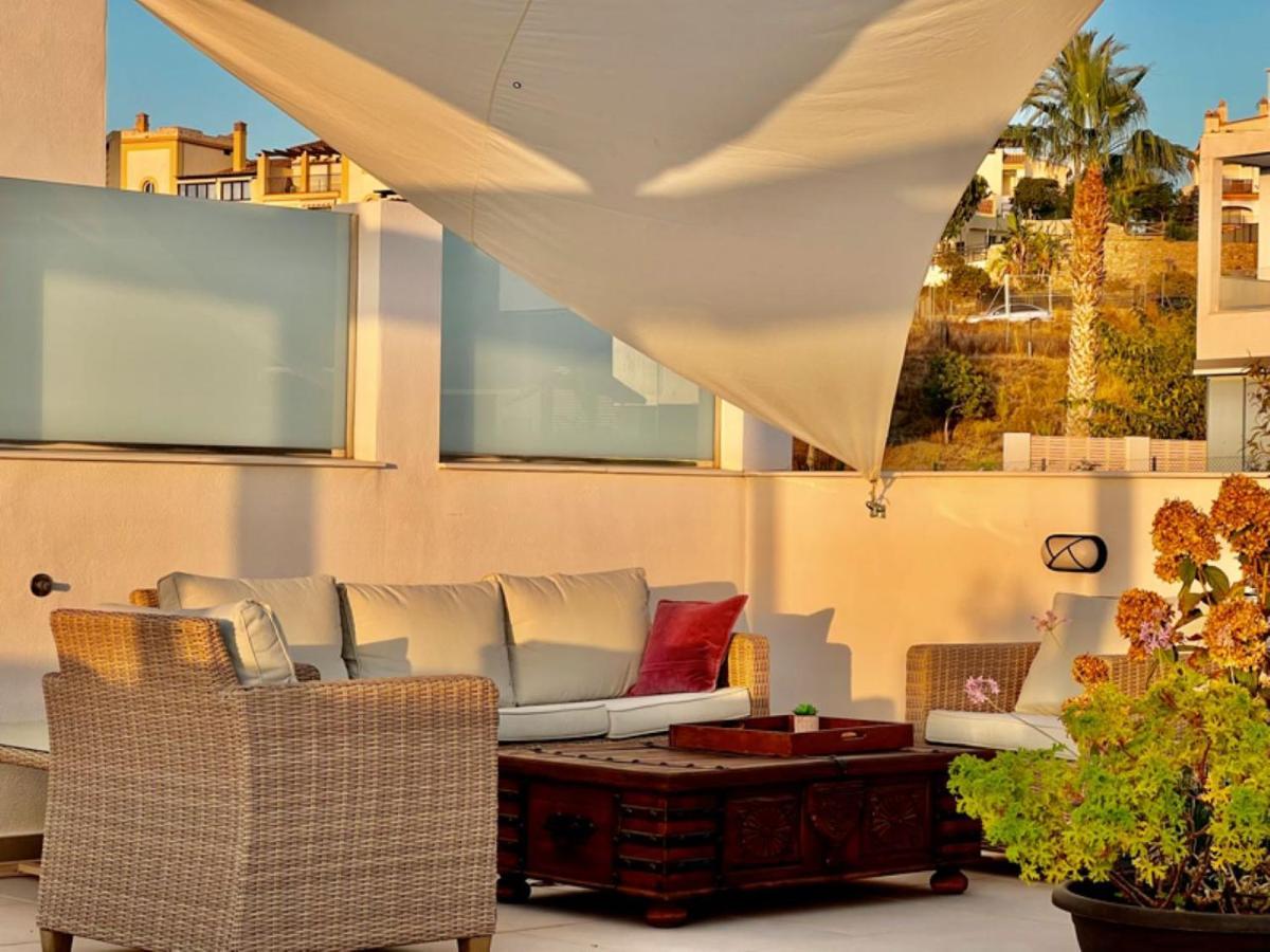 Baviera Hills Holiday Apartment Caleta De Velez Exteriör bild
